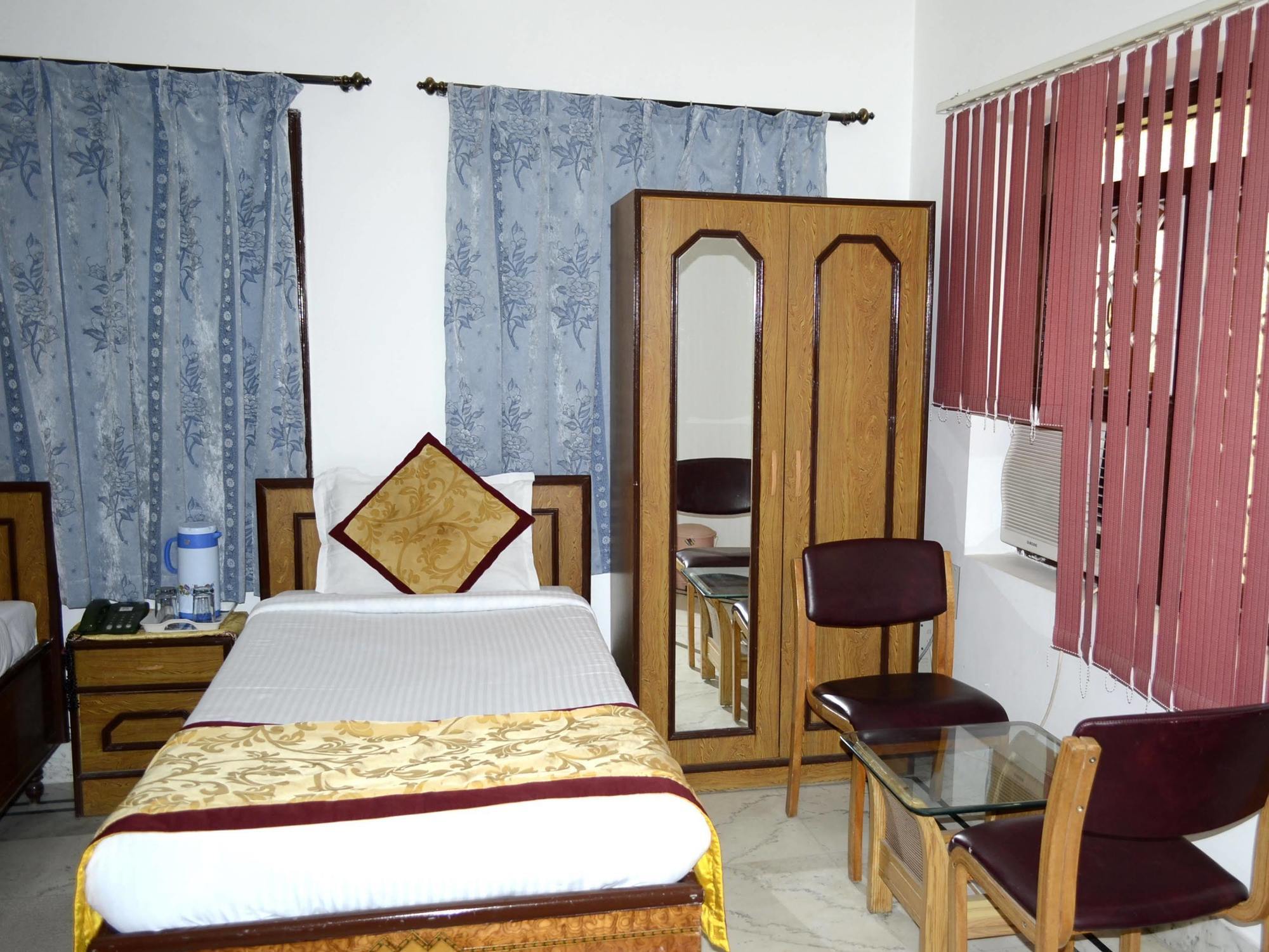Hotel Tokyo Vihar Bodh Gaya Dış mekan fotoğraf